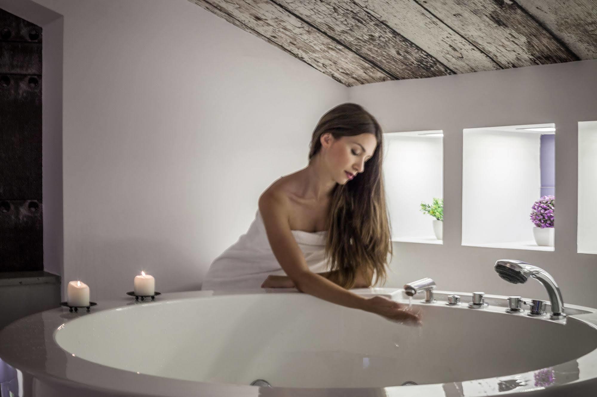 Emphasis Suites & Rooms Cagliari Kültér fotó